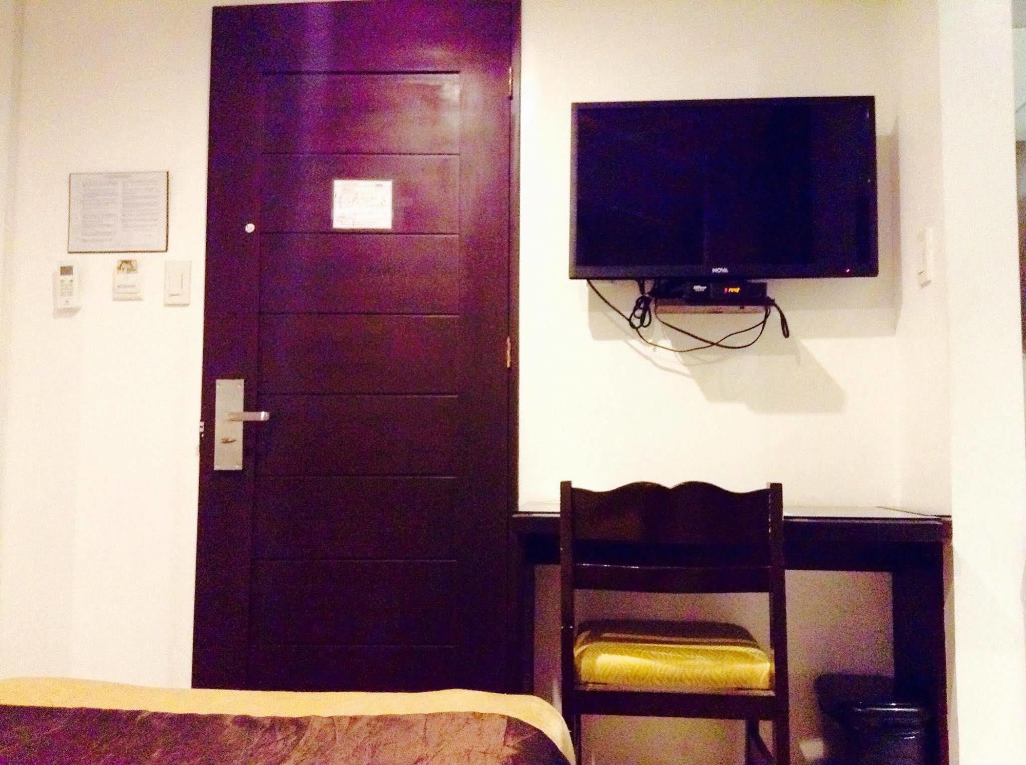 Hotel Gervasia Hotel Makati 2*