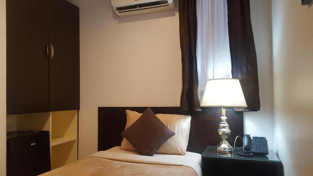 Hotel Gervasia Hotel Makati 2*